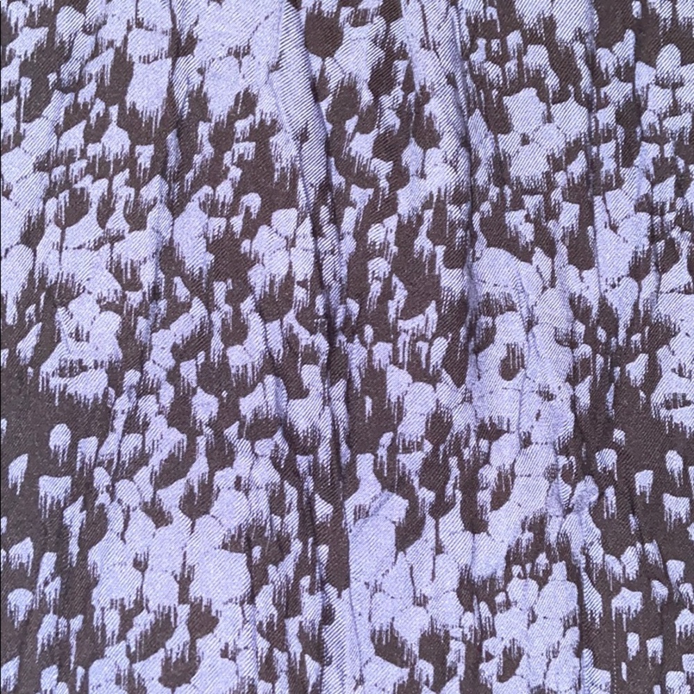 🌸EUC ROCK & REPUBLIC v-neck - Picture 3 of 3